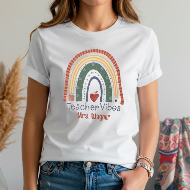 T-shirt Vibes de l'enseignant mignon Rainbow Nom personnal (Créateur téléchargé)