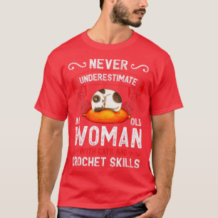 T-shirt Vieille Femme Avec Chats Crochet Compétences Drôle