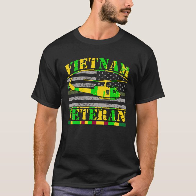 T-shirt Vietnam Vétérinaire UH 1 Huey Helicopter Crew T Sh (Devant)
