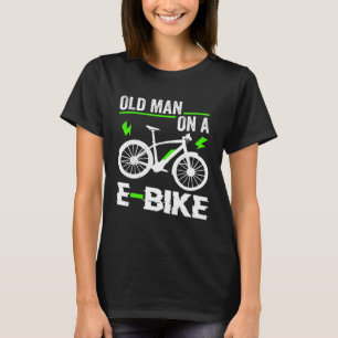 T-shirt Vieux Homme Sur Un Vélo Électronique Vélo De Sport