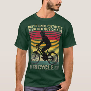 T-shirt Vintage Ne Sous-Estime Jamais Un Vieux Type Sur Un