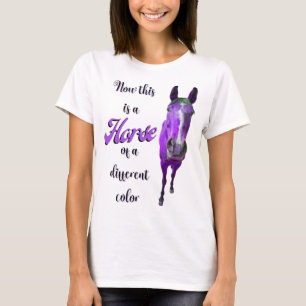 T-shirt Voici Un Cheval D'Une Couleur Différente, Violet