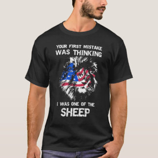 T-shirt Votre Première Erreur Était De Penser Que J'Étais 