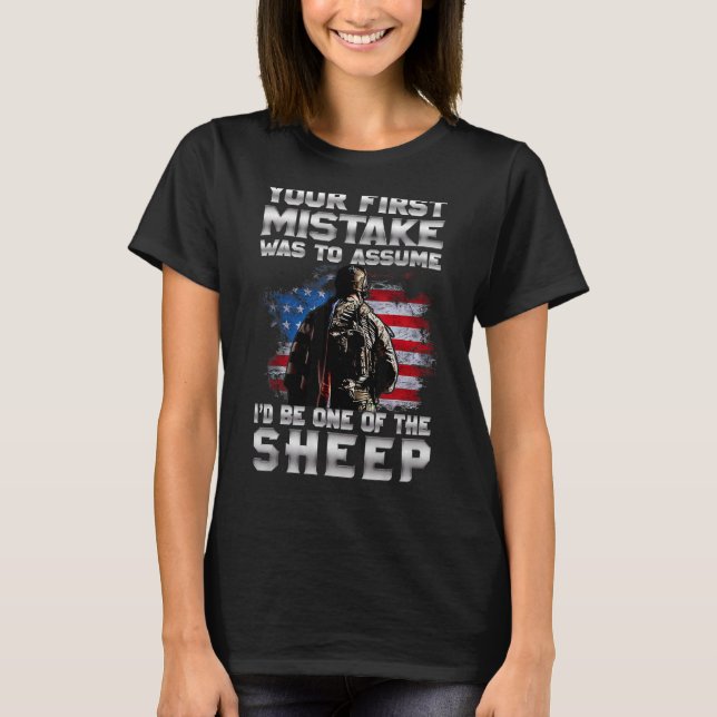 T-shirt Votre Première Erreur Était De Supposer Que Je Ser (Devant)