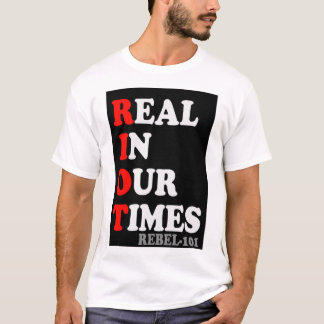 T-shirt Vrai dans notre pièce en t de périodes
