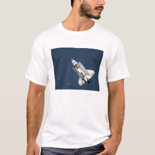T-shirt Vue aérienne de la découverte de navette spatiale