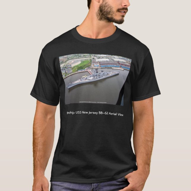 T-shirt Vue aérienne du New Jersey BB-62 d'USS de cuirassé (Devant)