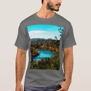 T-shirt Vue automnale panoramique d'un pont métallique à B