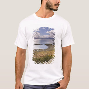T-shirt Vue de l'eau et de côte dans le Bute, Argyll,