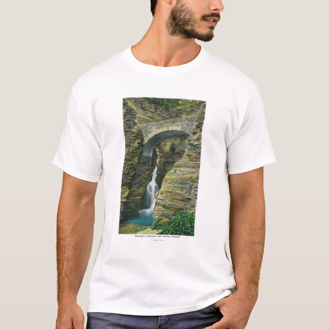 T-shirt Vue de pont de cascade et de sentinelle d'entrée (Devant)