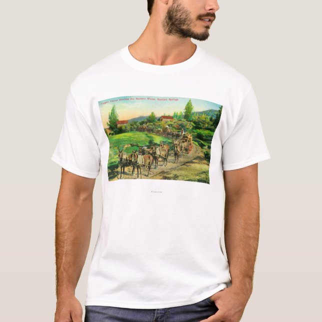 T-shirt Vue des équipes de fret transportant l'eau (Devant)