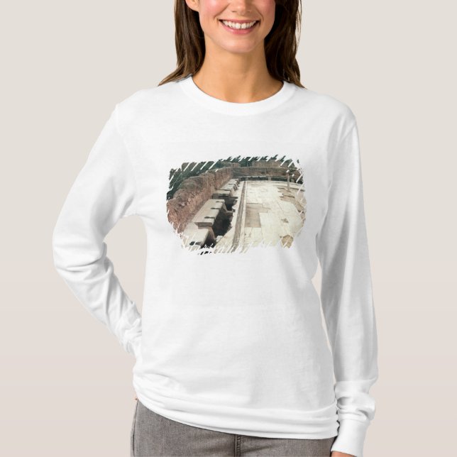 T-shirt Vue des toilettes communales (Devant)