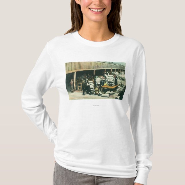T-shirt Vue des travailleurs de yard de bateau expédiant (Devant)
