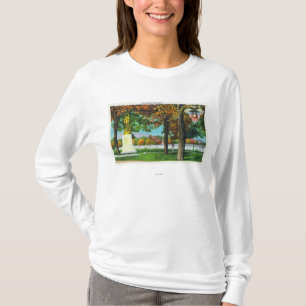 T-shirt Vue du monument français, soldats dedans