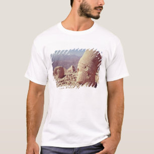 T-shirt Vue d'une tête colossale et d'un aigle