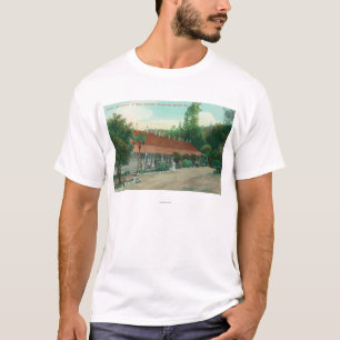 T-shirt Vue extérieure de l'annexe et des au sol d'hôtel