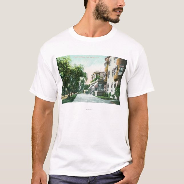 T-shirt Vue extérieure de l'hôtel Robinson (Devant)