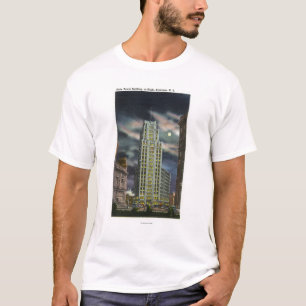 T-shirt Vue extérieure du bâtiment de tour d'état la nuit