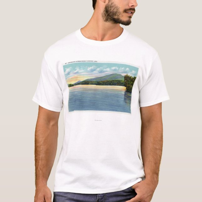 T-shirt Vue moyenne de lac Saranac d'esperluète de bâti (Devant)
