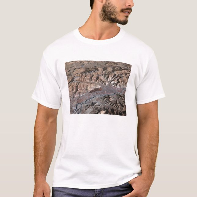 T-shirt Vue tridimensionnelle du paysage (Devant)