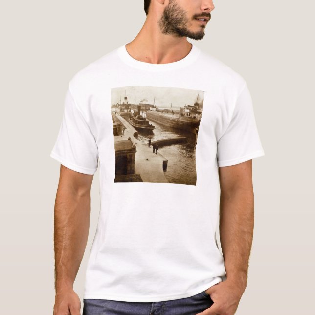T-shirt Whalebacks au cru Stereoview de Soo (Devant)