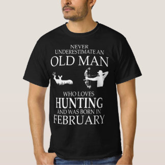 T-shirt Whole Loves Hunting et est né en février