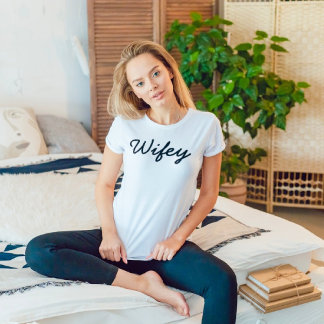 T-shirt Wifey Modern Black Script Blanc, Cadeau pour femme