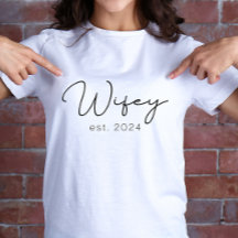 Wifey vient de se marier avec une nouvelle mariée