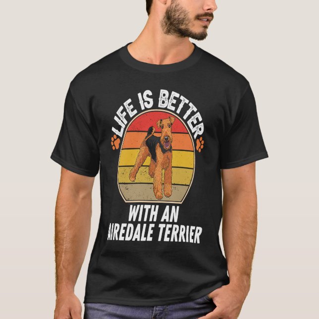 T-shirt With An Airedale Terrier  Dog Owner (Devant)