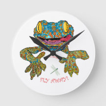 T shirt with cartoon lizard