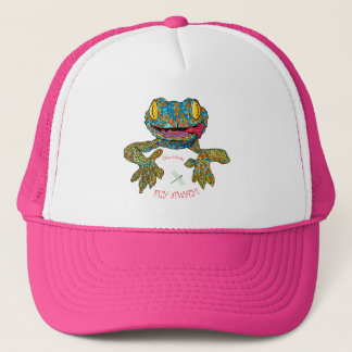 T shirt with cartoon lizard trucker hat