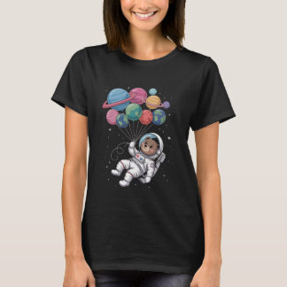 T-shirt Womens Astronaut Bear Holding Planet Balloons Oute