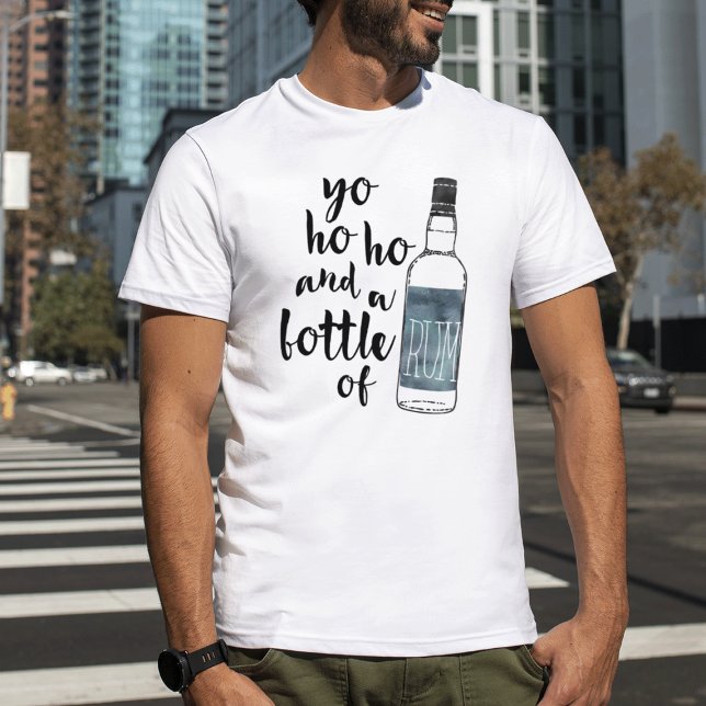 T-shirt Yo Ho Ho et une bouteille de rhum (Créateur téléchargé)