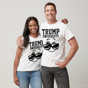 T-shirts de l'UNIVERSITÉ TRUMP Tee - shirt
