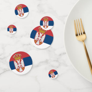 Table confetti avec drapeau de la Serbie