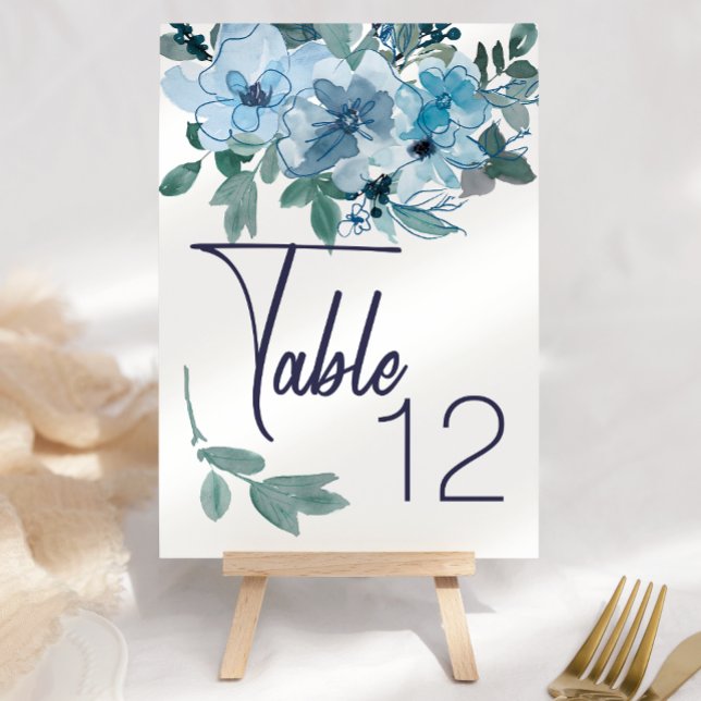 Table Moderne Pastel Blue Aquarelle Mariage Numéro de ta (Créateur téléchargé)
