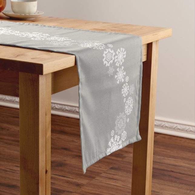 Table Runner Christmas Snowflakes (In Situ)