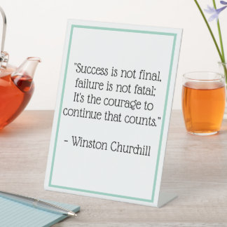 Table SIGNE DU BUREAU DE CTATION Winston Churchill