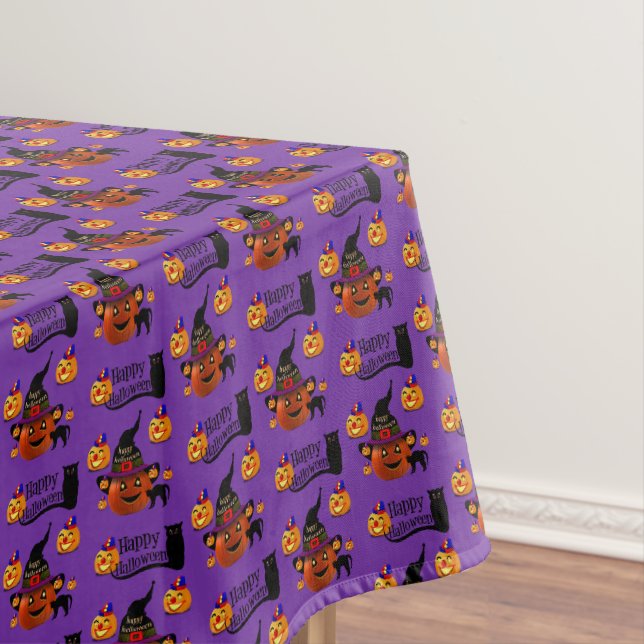Tablecloth Halloween (In Situ)