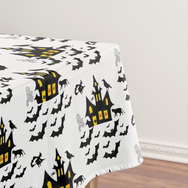 Tablecloth Halloween (In Situ)