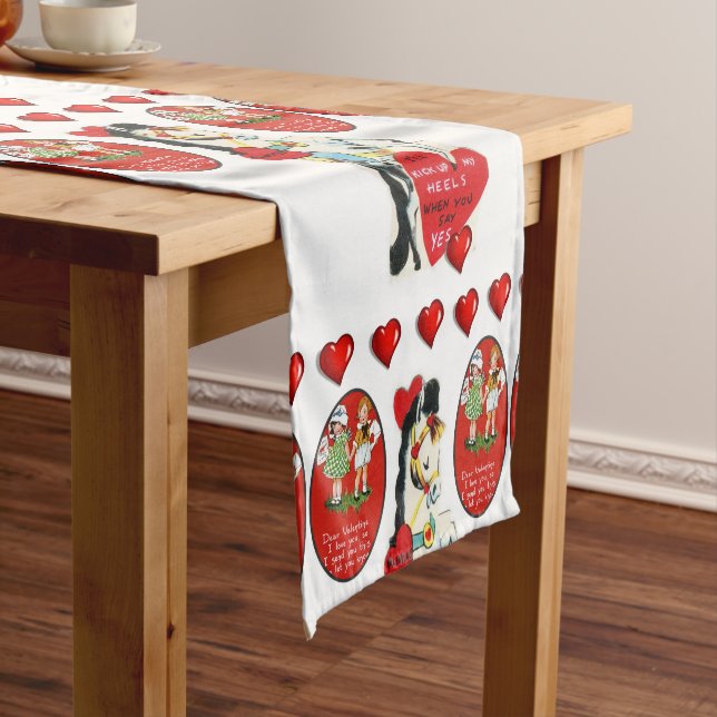 Tablecloth Runner Valentines (In Situ)