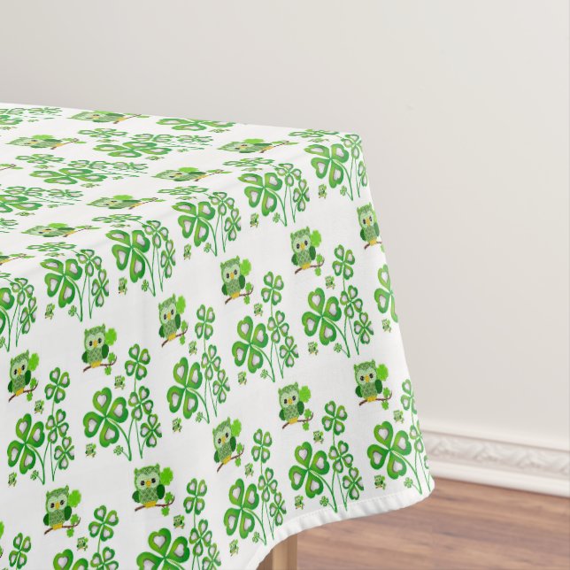 Tablecloth Saint Patrick's Day Owl (In Situ)