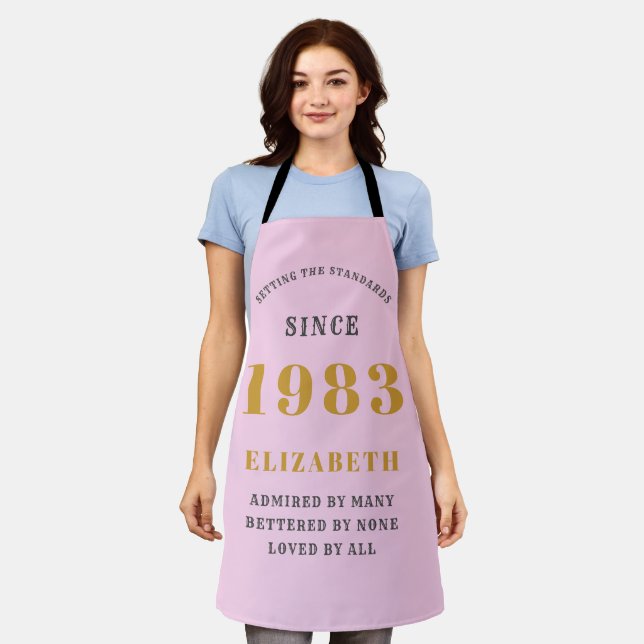 Tablier 40e anniversaire 1983 Pink Grey Lady's Apron (Porté)