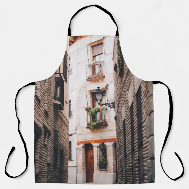 TABLIER ALLÉE EN BÉTON GRIS PENDANT LA JOURNÉE (Recto)