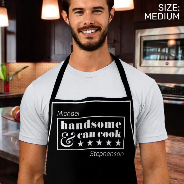 Tablier Belle et Can Cook Mens Black White Fête des pères (Man in kitchen wearing apron)