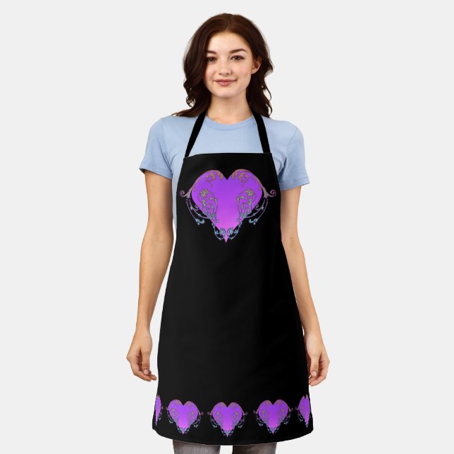 Tablier Coeur violet élégant et romantique avec de la pros (Porté)
