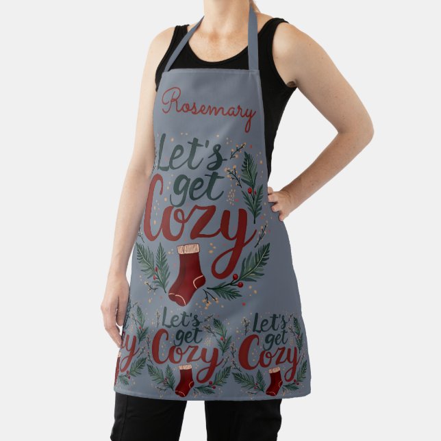 Tablier Cozy Holiday Pine Berry Lettering (Insitu)
