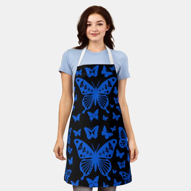 Tablier Danse papillon en bleu (Porté)