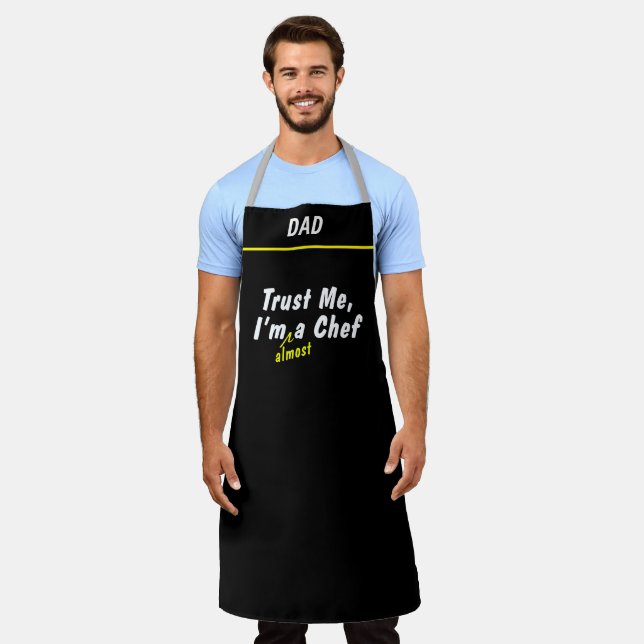 Tablier Drôle Nom Personnalisé Je suis Presque un Chef Per (Porté)