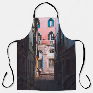 TABLIER FEMME EN CHEMISE BLANCHE ET PANNES NOIRES MARCHANT